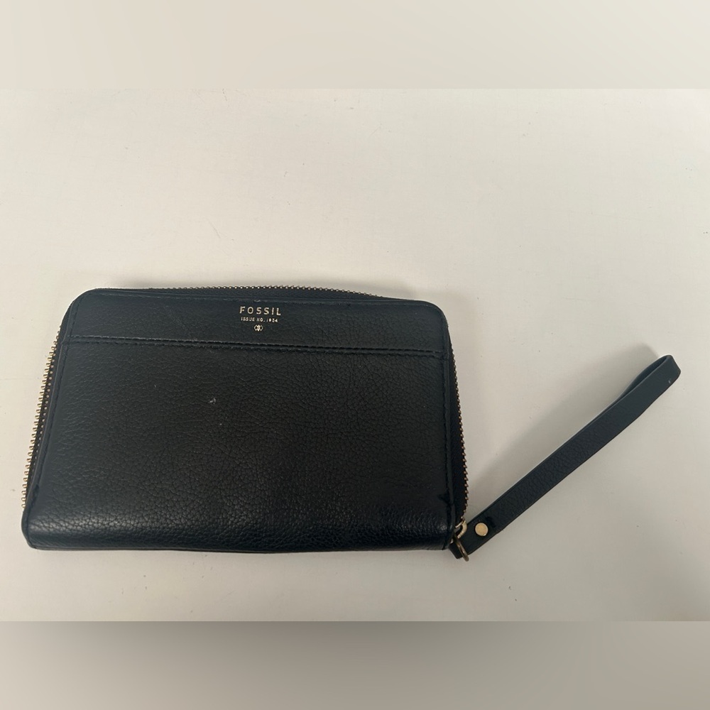 Fossil Black Leather Zip Wallet